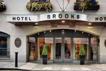 Brooks Hotel