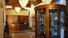 Hotel Pierre