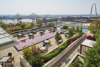 Four Seasons Hotel St Louis