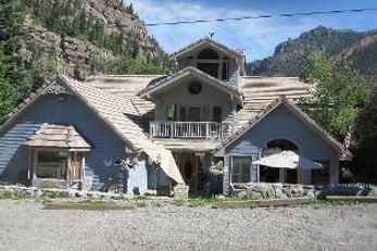 Black Bear Manor