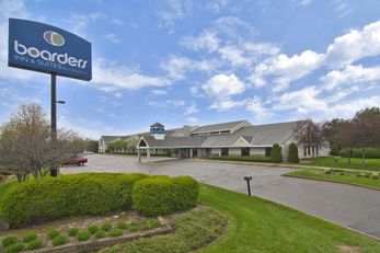 Boarders Inn & Suites by Cobblestone