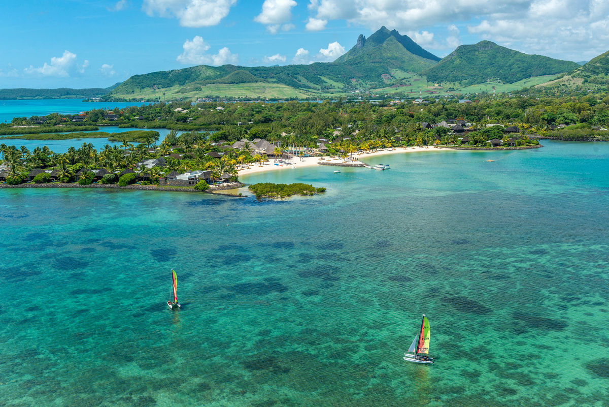 Four Seasons Mauritius at Anahita Images & Videos Deluxe Grande