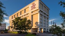 Crowne Plaza Suites Pittsburgh South