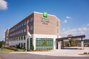 Holiday Inn Express/Suites Birmingham N