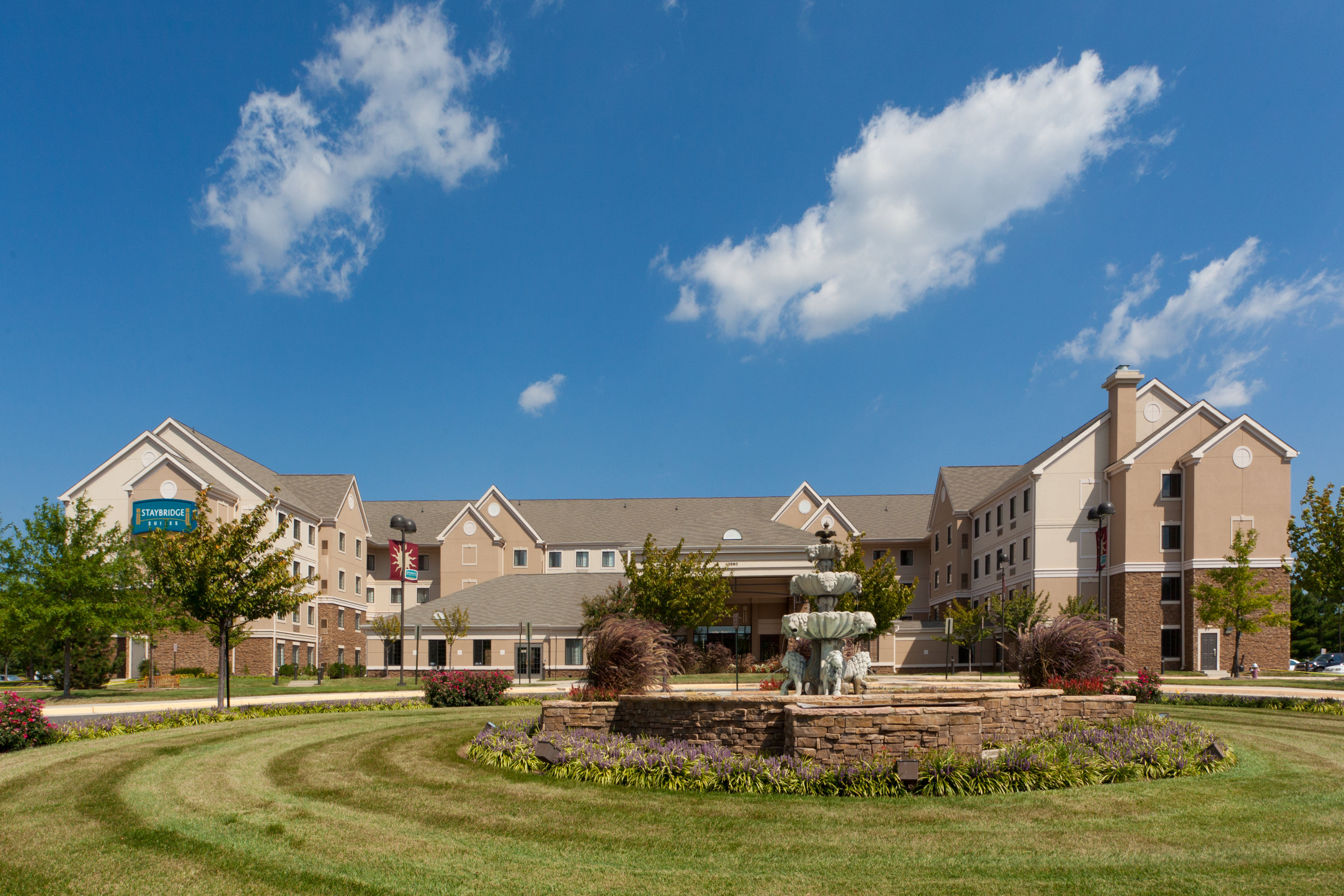 luxury hotels in chantilly va