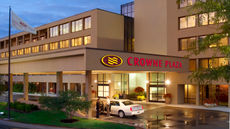 Crowne Plaza Indianapolis Airport