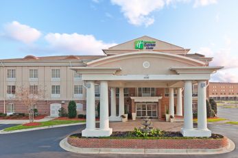 Holiday Inn Express & Suites