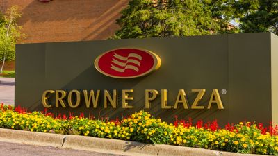 Crowne Plaza Hotel Minneapolis West