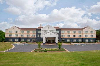Fairfield Inn & Suites Macon