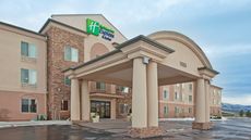 Holiday Inn Express & Suites Cedar City