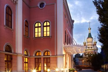 Imperial Riding School, A Renaissance