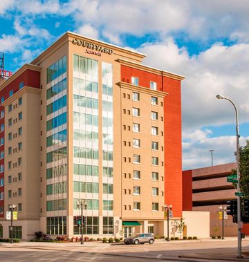 Courtyard by Marriott Peoria Downtown