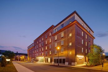 Courtyard Keene Downtown