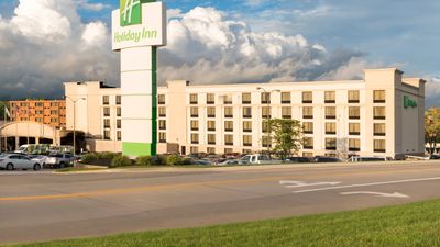 Holiday Inn Cleveland South