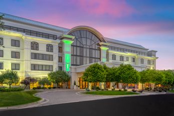 Holiday Inn at Roberts Centre