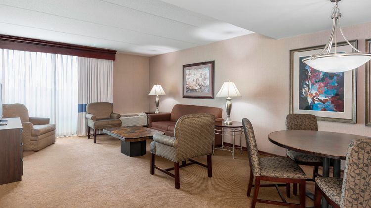Four Points by Sheraton at O'Hare Suite