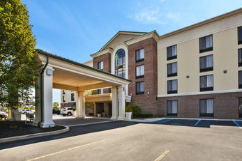 Holiday Inn Express & Suites