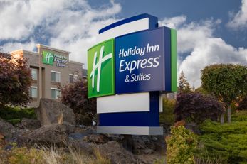 Holiday Inn Express & Suites Hood River