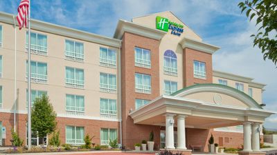 Holiday Inn Express Hotel & Suites