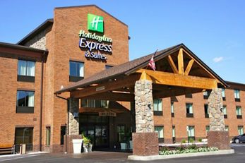 Holiday Inn Express and Suites Donegal