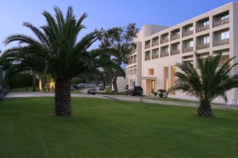 Plaza Resort Hotel