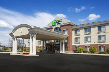 Holiday Inn Express Hotel & Suites