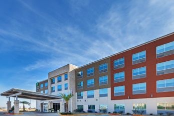 Holiday Inn Express & Suites Brenham
