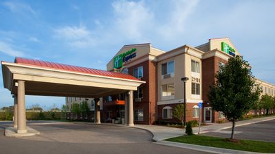 Holiday Inn Express & Suites Detroit