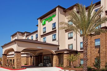Holiday Inn & Suites Lake Charles South