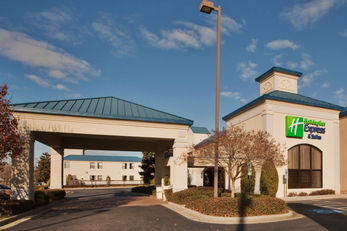 Holiday Inn Express & Suites Wilson I-95
