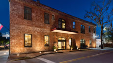 Staybridge Suites Savannah Historic Dist