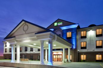 Holiday Inn Express & Suites McPherson