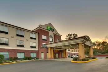 Holiday Inn Express Hotel & Suites