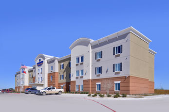 Candlewood Suites Kenedy