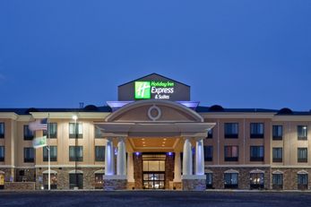 Holiday Inn Express and Suites Hays