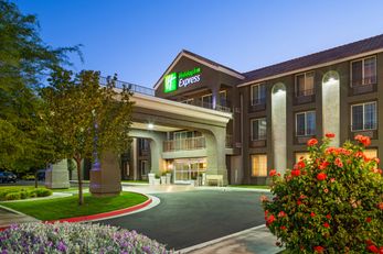 Holiday Inn Express Lancaster