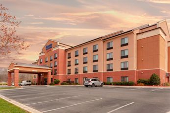 Fairfield Inn & Suites Charlotte Matthew