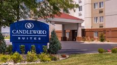 Candlewood Suites Topeka West