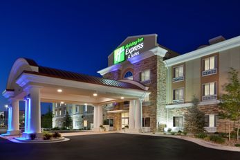 Holiday Inn Express Hotel & Suites South