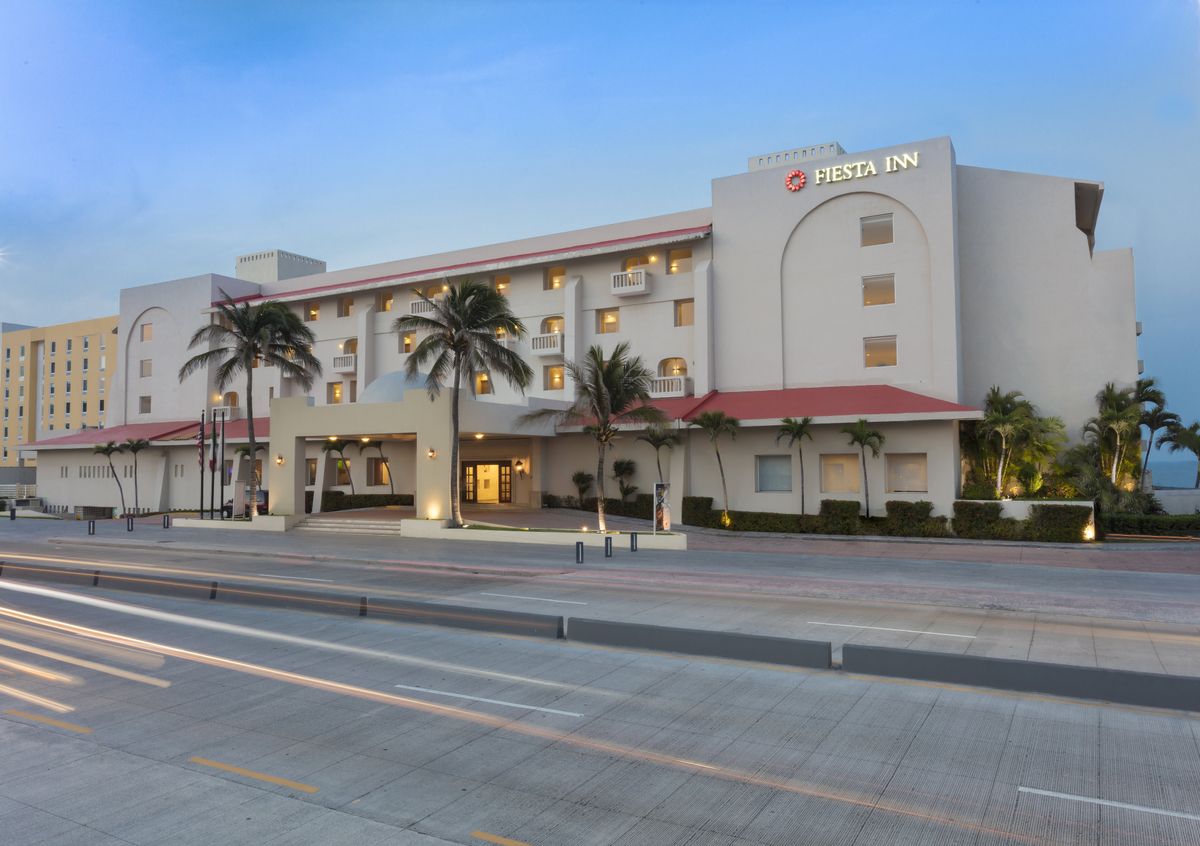 Fiesta Inn Veracruz Boca del Rio- First Class Boca del Rio, Veracruz,  Mexico Hotels- GDS Reservation Codes: Travel Weekly