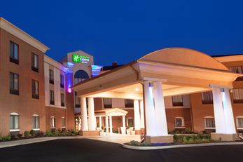 Holiday Inn Express/Stes Akron Reg Arpt