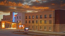 Fairfield Inn & Suites Lincoln Southeast
