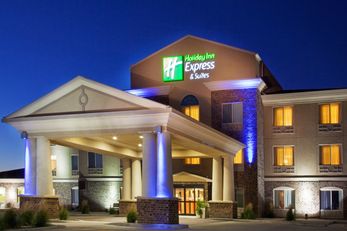 Holiday Inn Express Hotel & Suites