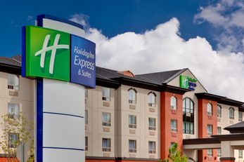Holiday Inn Express & Suites Whitecourt