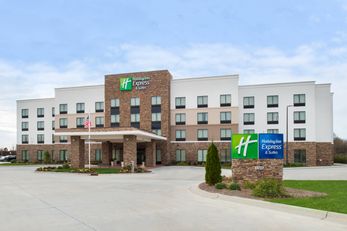Holiday Inn Express & Suites Monroe