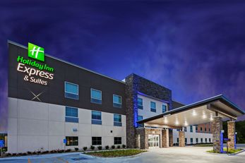 Holiday Inn Express & Suites Coffeyville