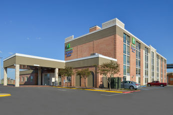 Holiday Inn Express & Suites Downtown