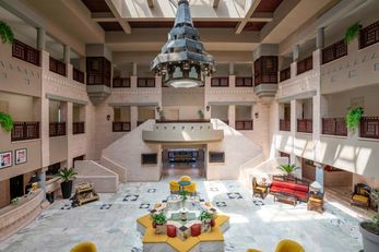Moevenpick Nabataean Castle Hotel