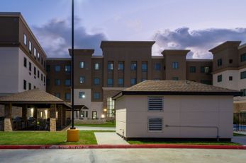 Staybridge Suites Baytown