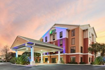 Holiday Inn Express & Suites Port Richey